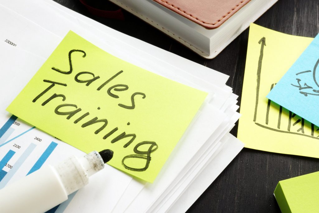 Four Steps to Better Train Your Sales Team